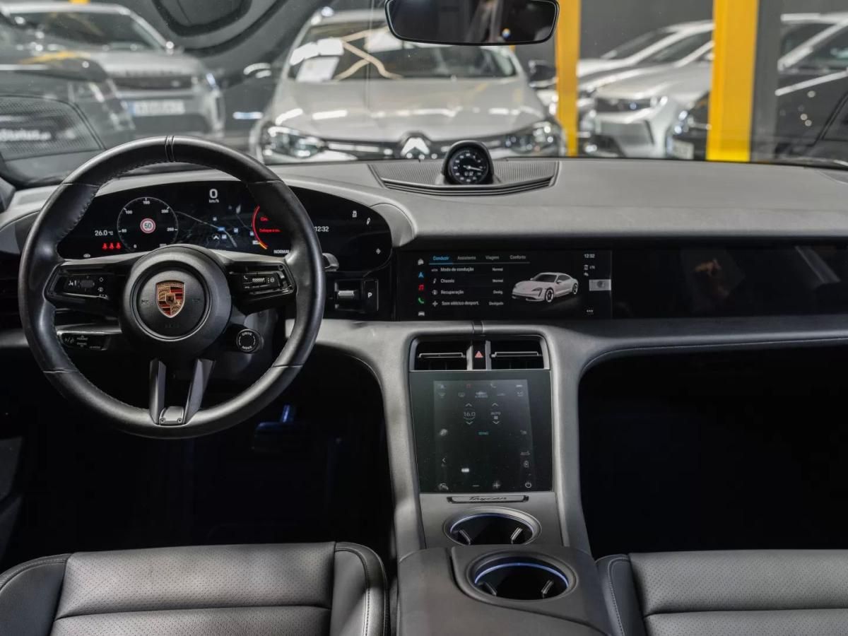 porsche-taycan-2023-eletrico-200cc