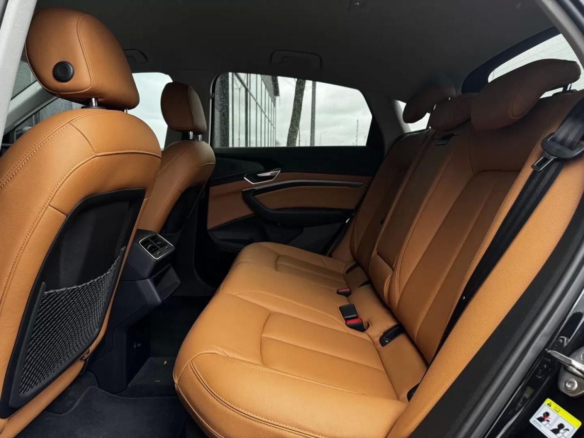 audi-q8-e-tron-2024-eletrico-200cc