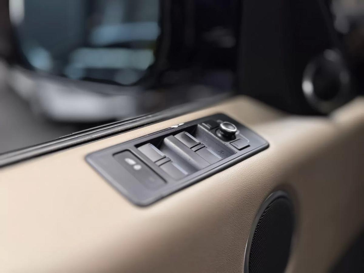 land-rover-range-rover-sport-2015-diesel-2993cc