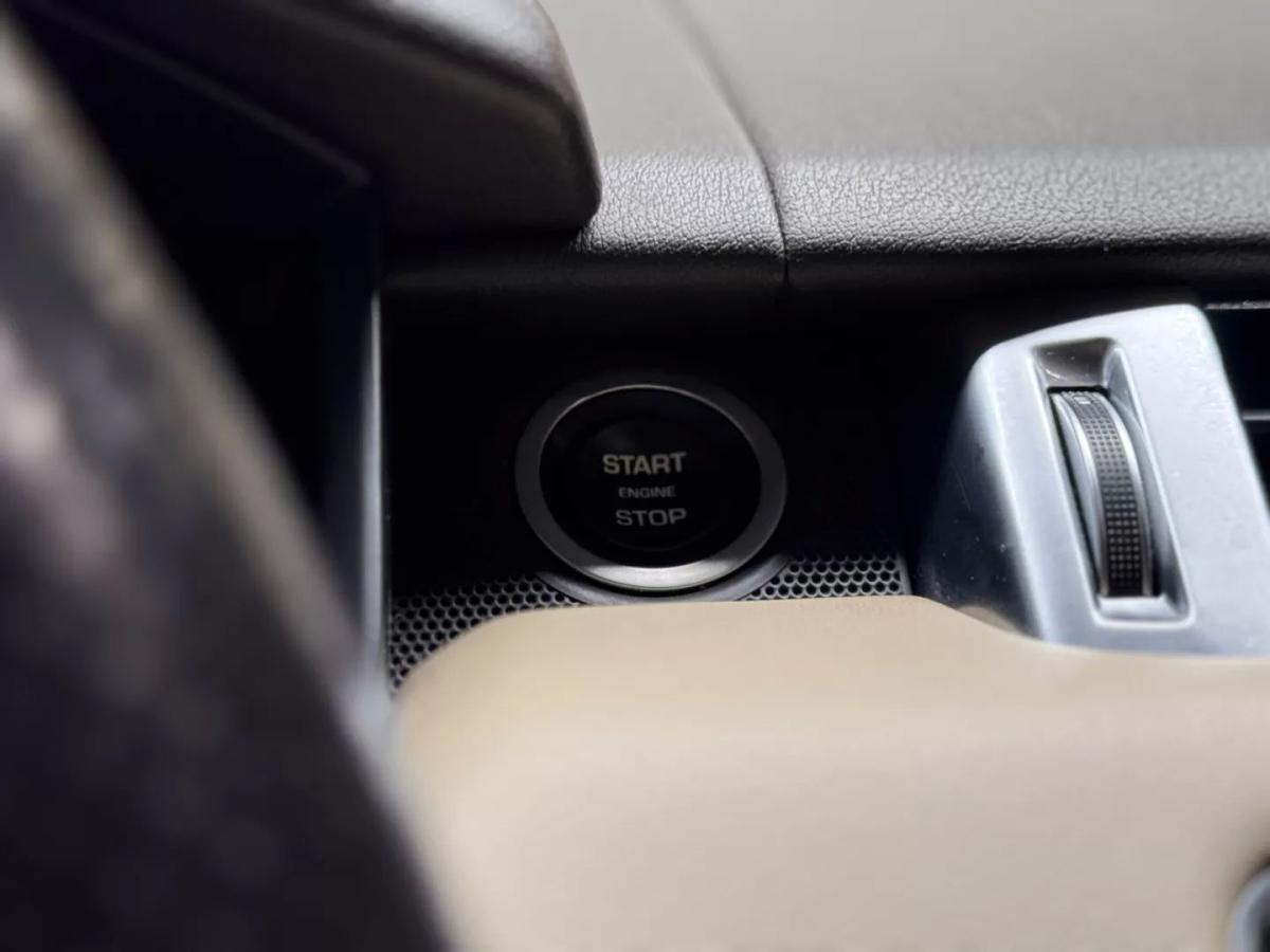 land-rover-range-rover-sport-2015-diesel-2993cc
