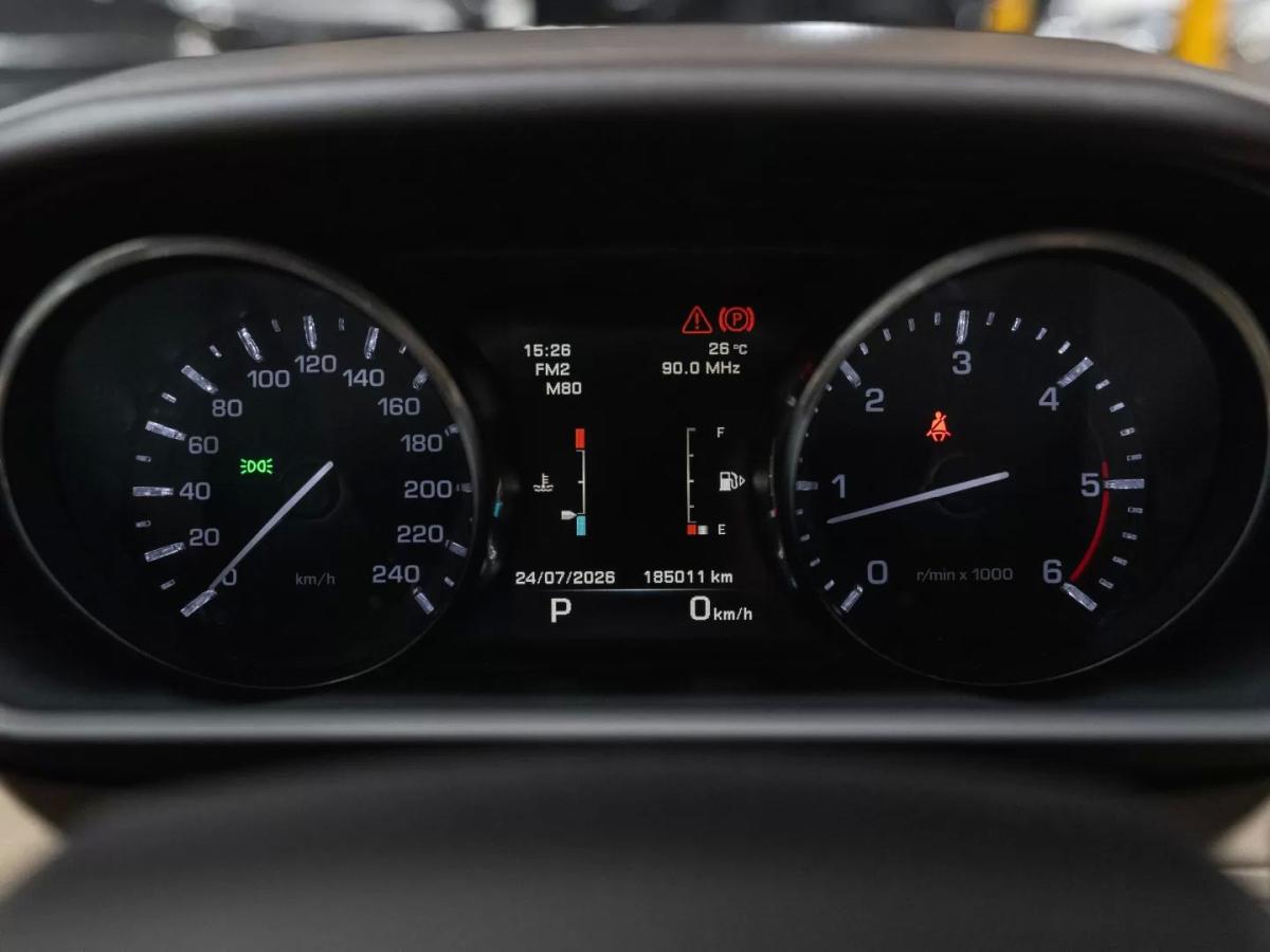 land-rover-range-rover-sport-2015-diesel-2993cc