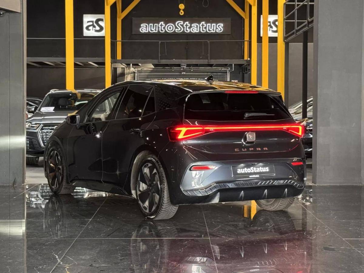 cupra-born-2023-eletrico-0cc