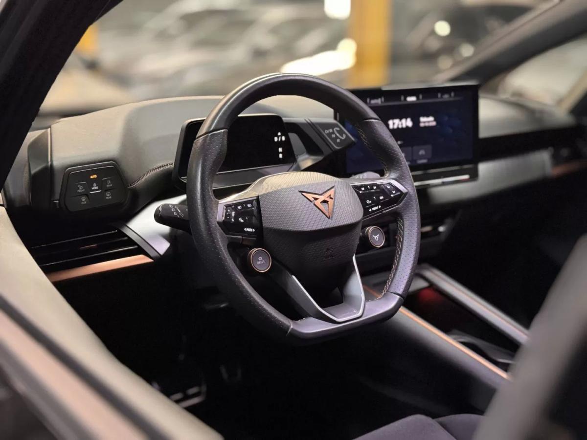 cupra-born-2023-eletrico-0cc