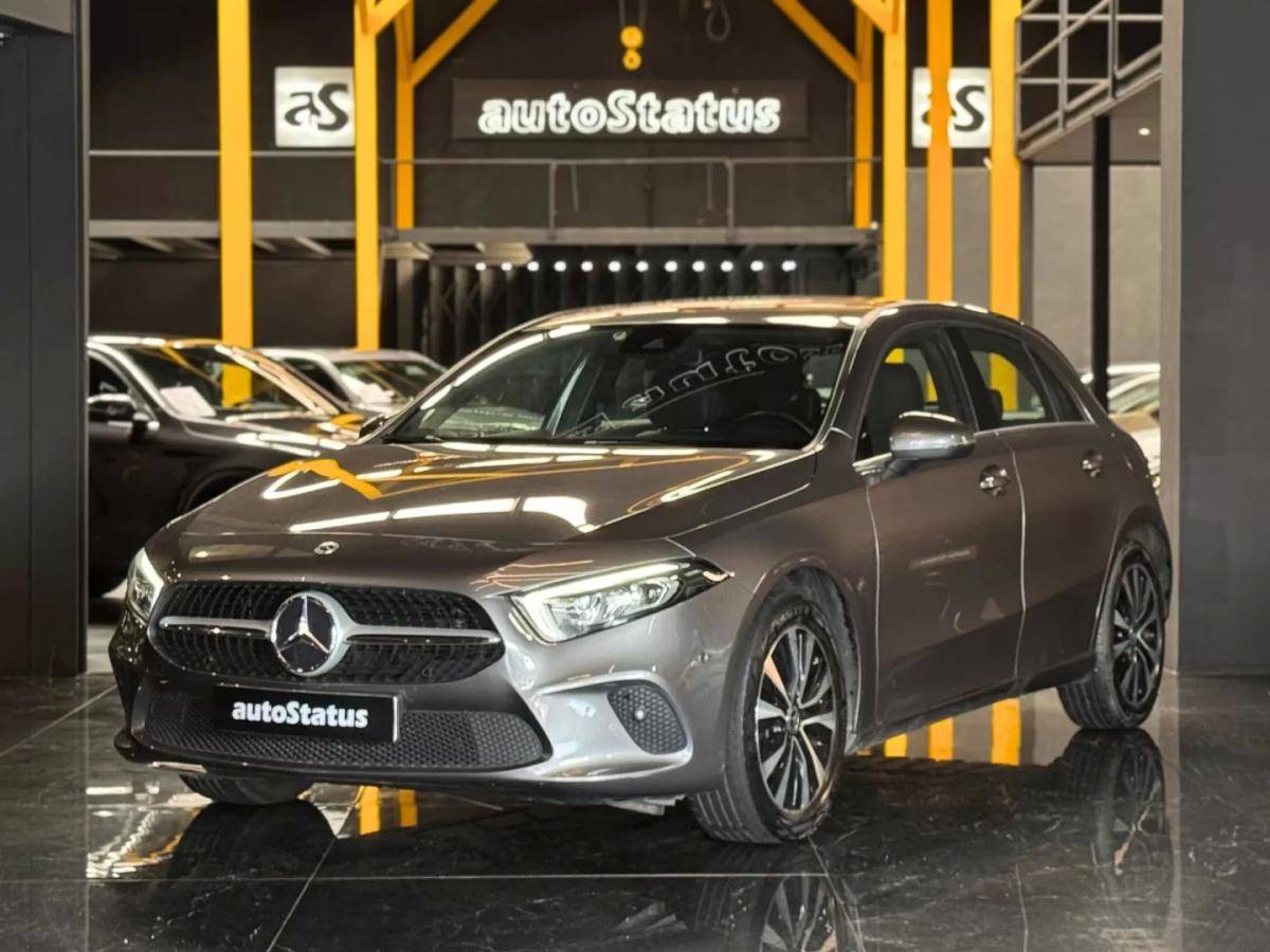 mercedes-benz-classe-a-2022-hibrido-1332cc