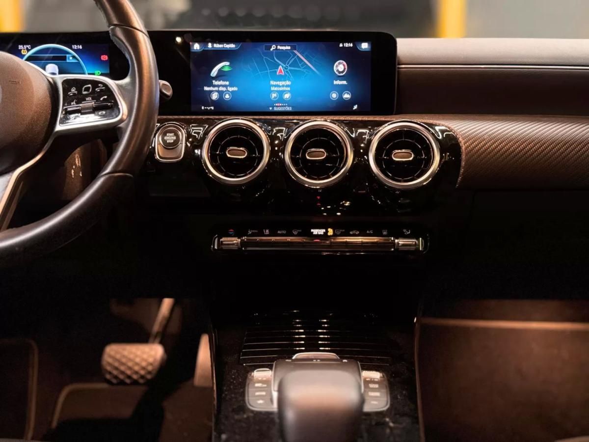 mercedes-benz-classe-a-2022-hibrido-1332cc