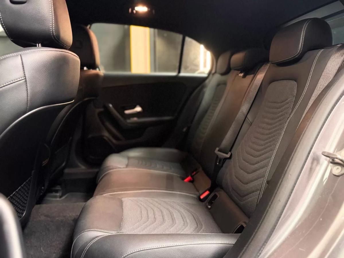 mercedes-benz-classe-a-2022-hibrido-1332cc