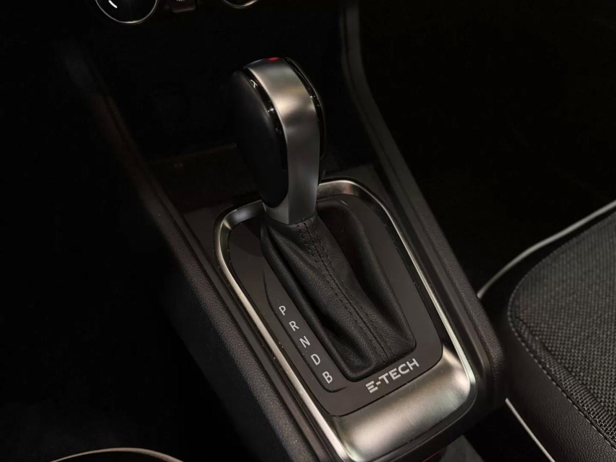 renault-captur-2022-hibrido-1598cc