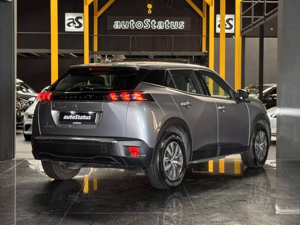 peugeot-e-2008-2023-eletrico-0cc