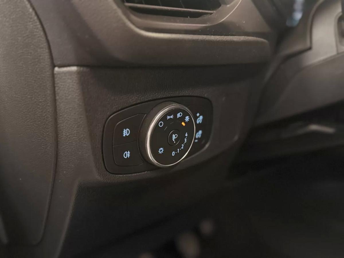 ford-focus-2023-gasolina-998cc