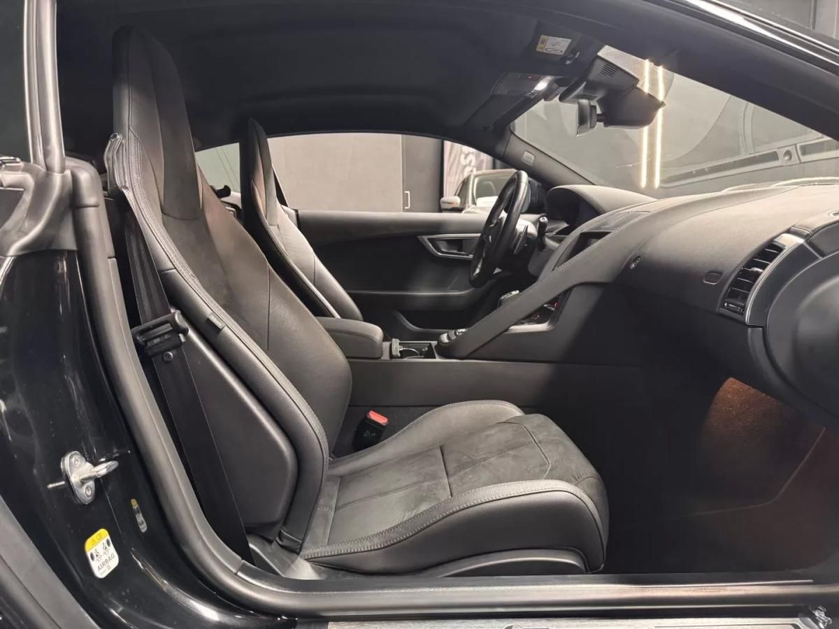 jaguar-f-type-2023-gasolina-1997cc