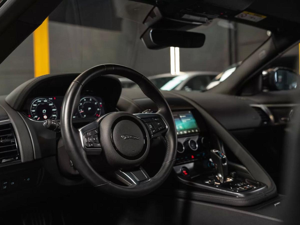 jaguar-f-type-2023-gasolina-1997cc