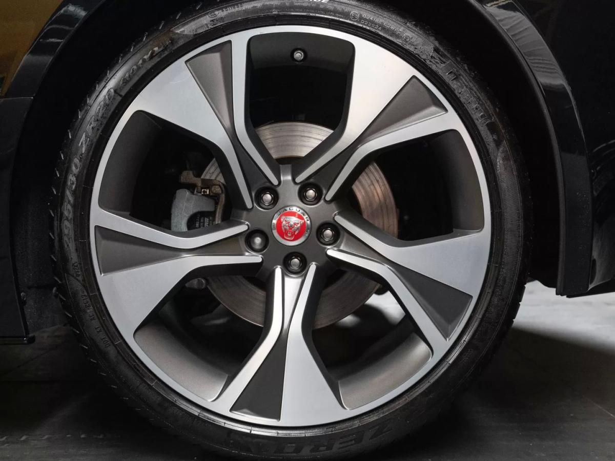 jaguar-f-type-2023-gasolina-1997cc
