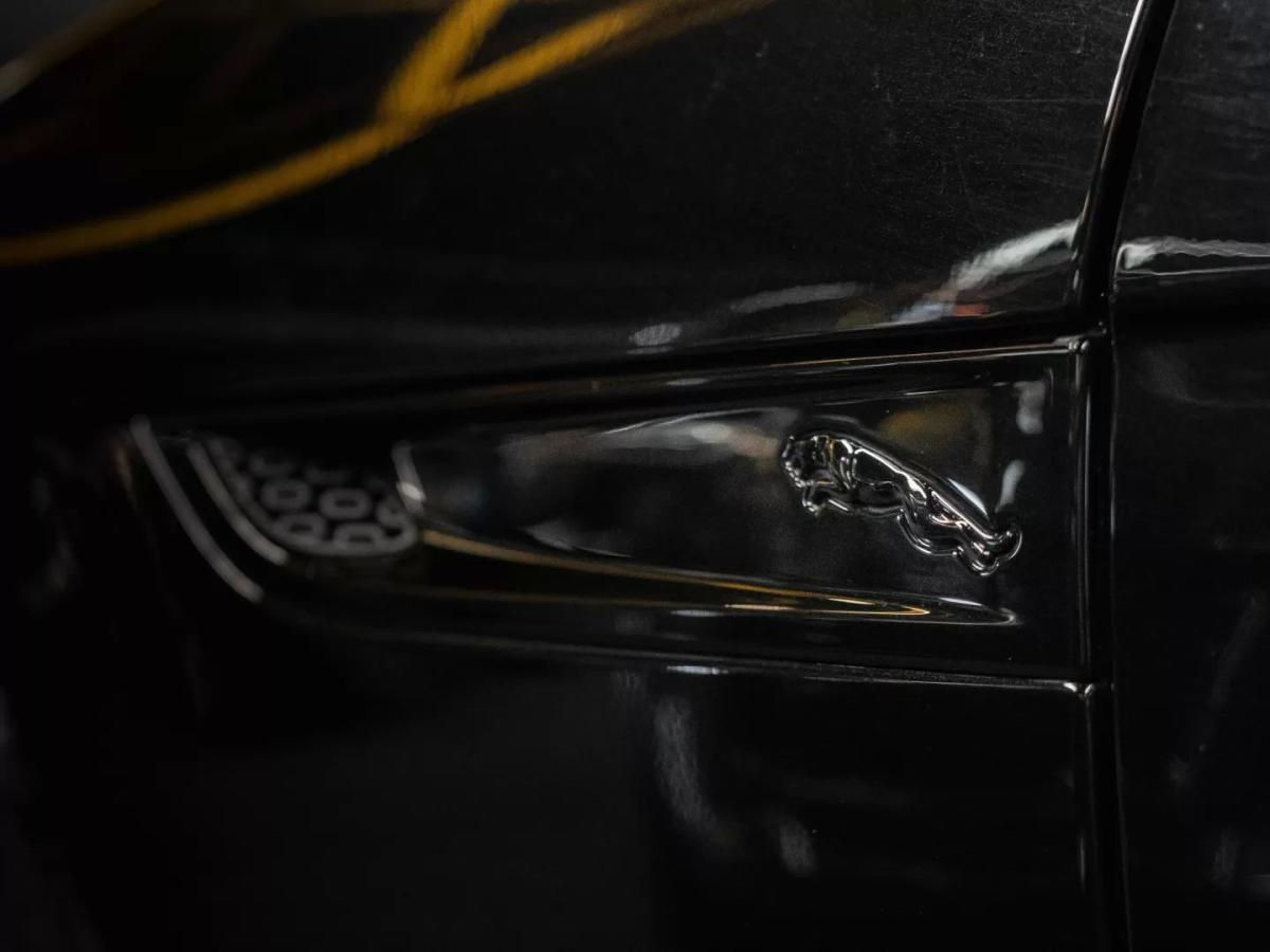jaguar-f-type-2023-gasolina-1997cc