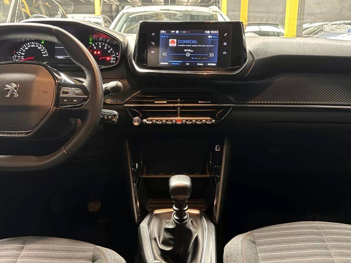 peugeot-208-2023-gasolina-1199cc