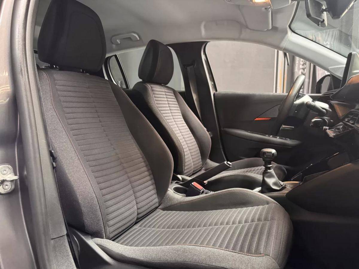 peugeot-208-2023-gasolina-1199cc