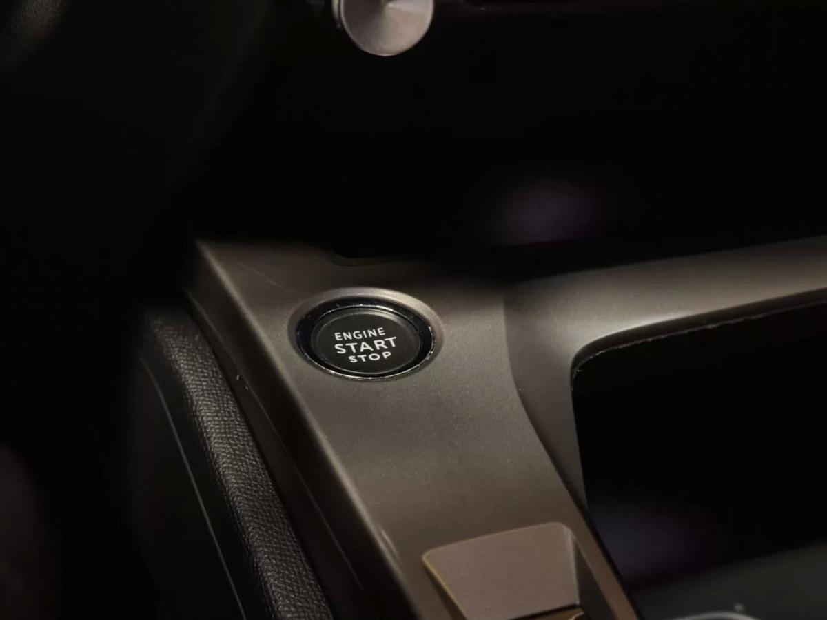 peugeot-308-sw-2022-gasolina-1199cc