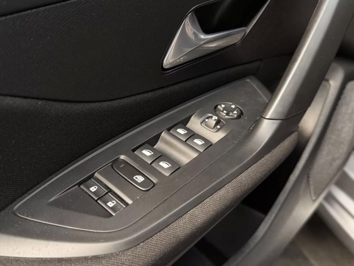 peugeot-308-sw-2022-gasolina-1199cc
