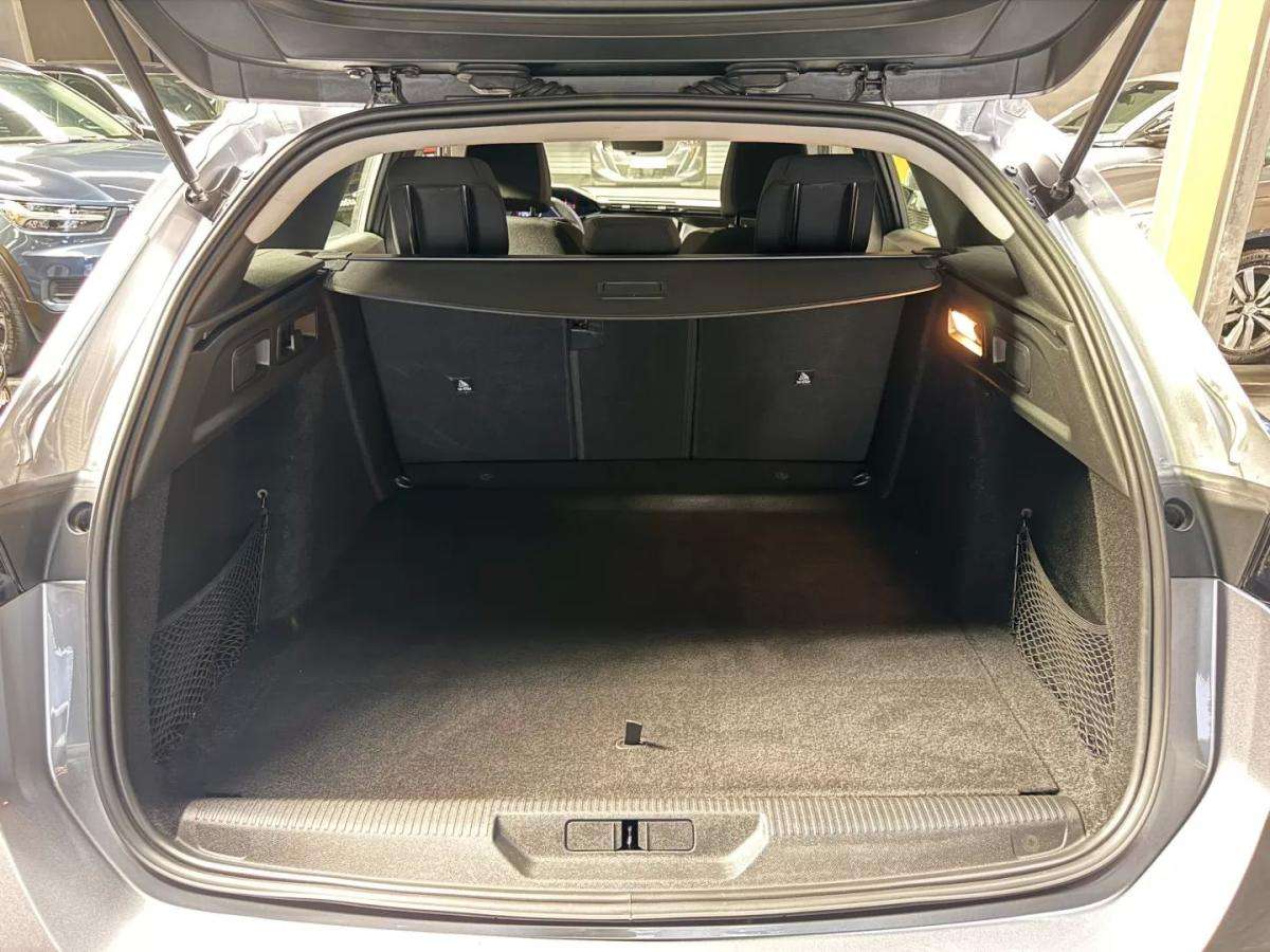 peugeot-308-sw-2022-gasolina-1199cc