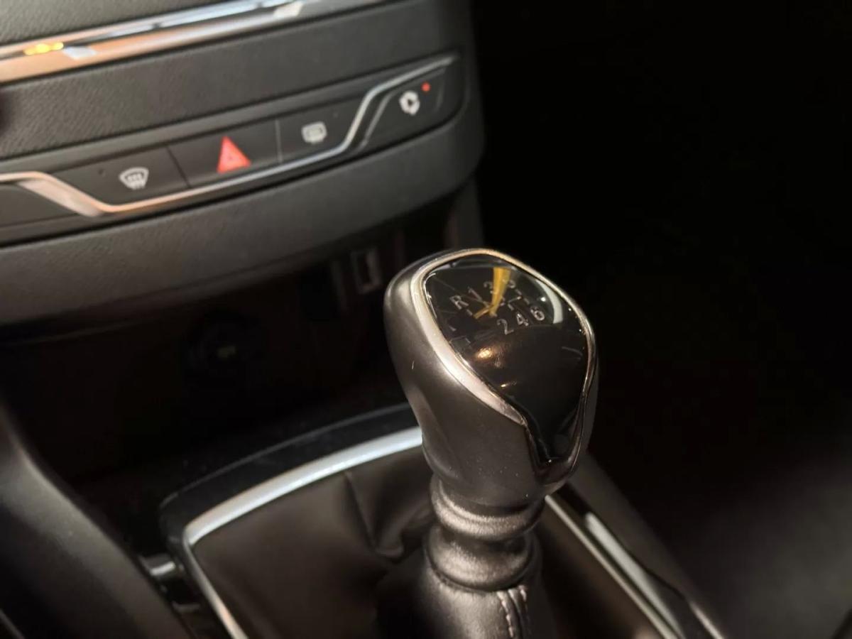 peugeot-308-sw-2021-diesel-1499cc