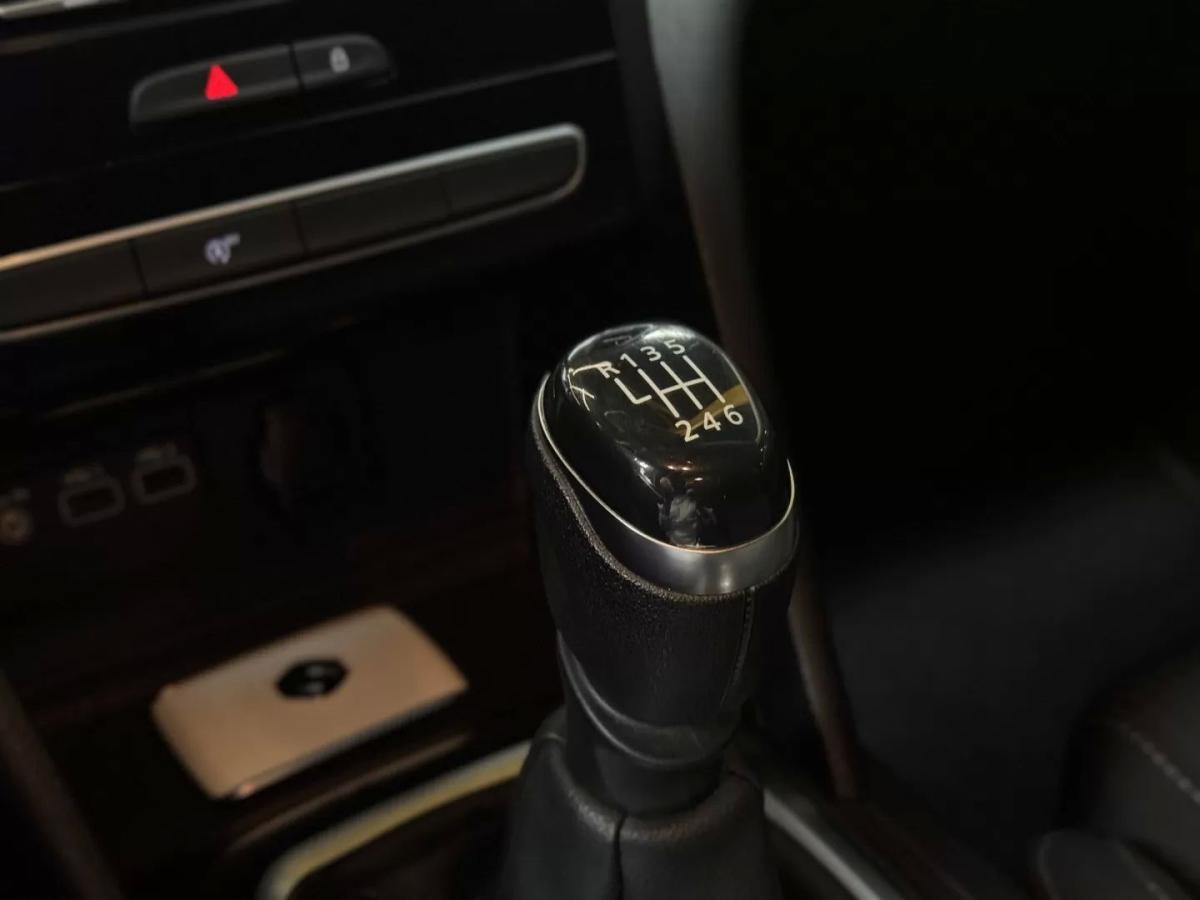 renault-megane-sport-tourer-2021-diesel-1461cc