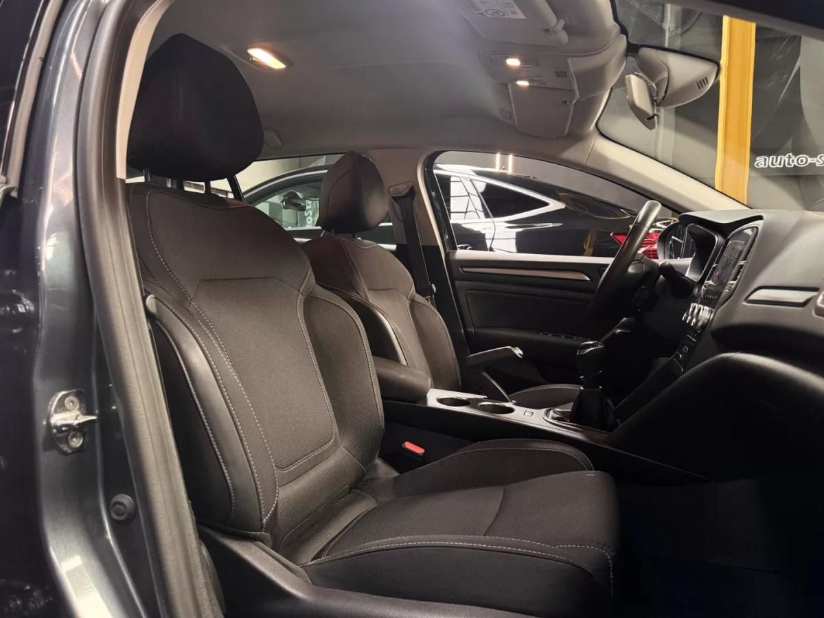renault-megane-sport-tourer-2021-diesel-1461cc