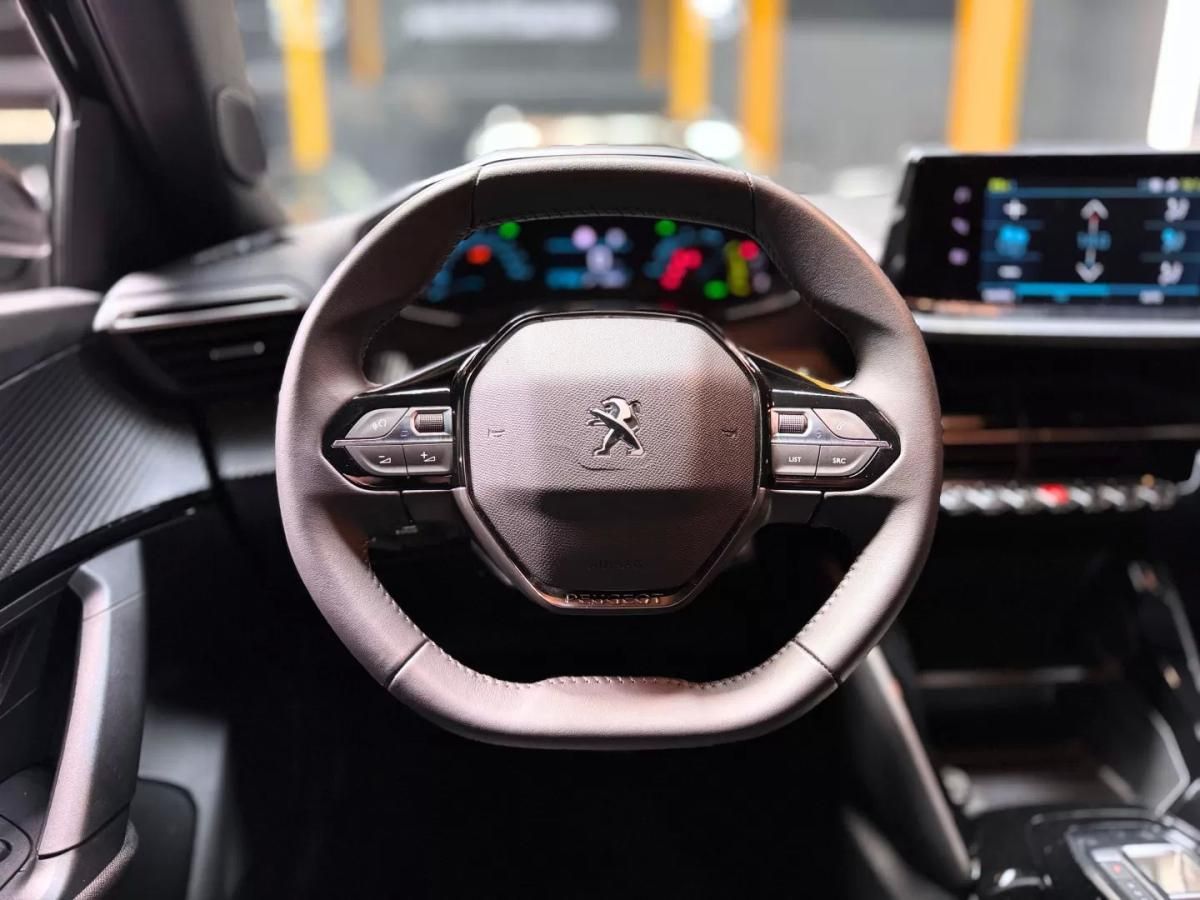 peugeot-e-2008-2023-eletrico-0cc