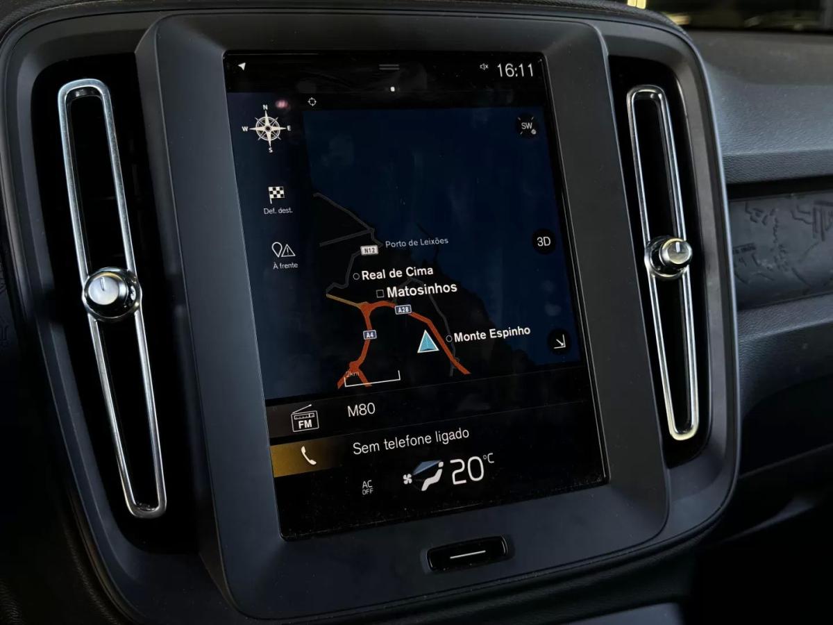 volvo-xc40-2023-hibrido-1477cc