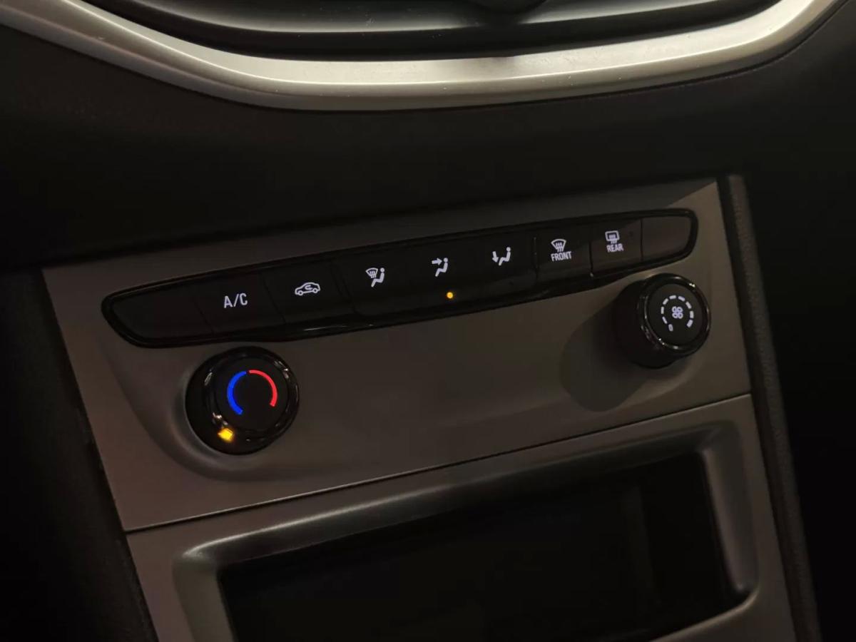 opel-astra-2021-diesel-1496cc