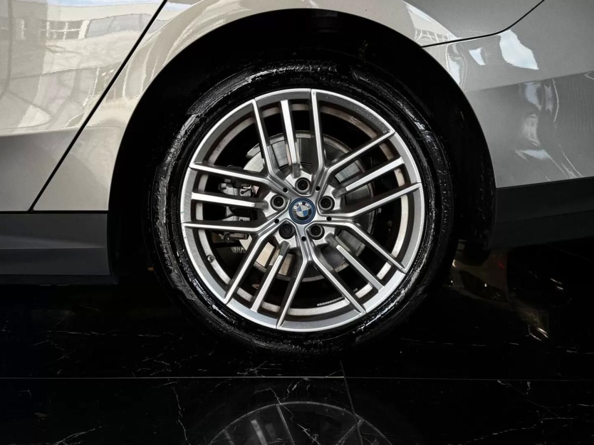 bmw-serie-5-2025-hibrido-1998cc