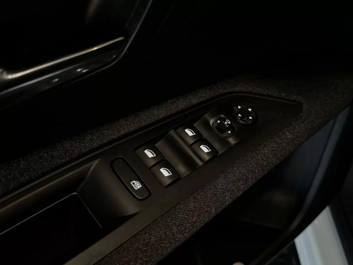 peugeot-3008-2022-diesel-1499cc