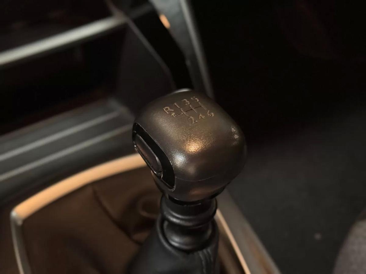peugeot-208-2021-diesel-1499cc