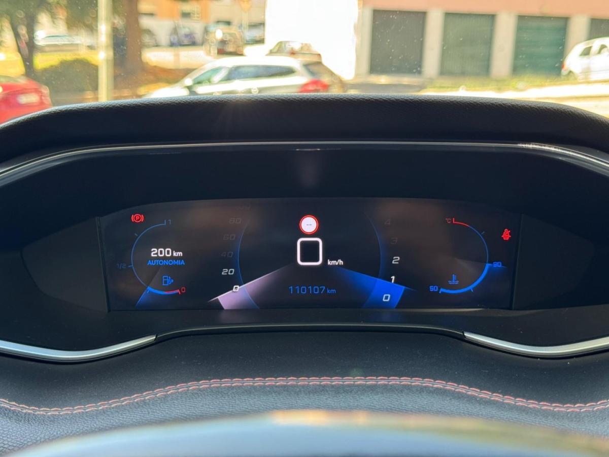 peugeot-308-2020-gasolina-1199cc