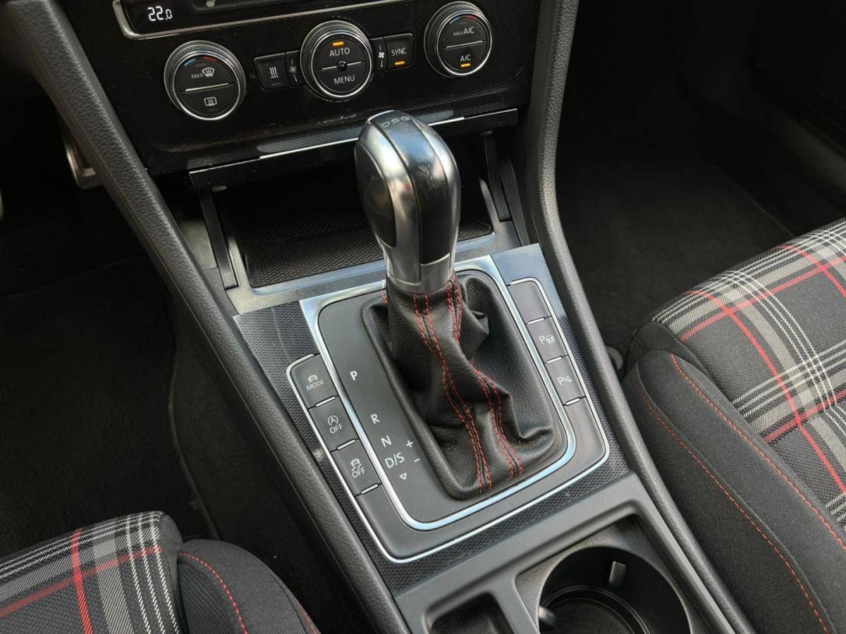 volkswagen-golf-2014-gasolina-1984cc