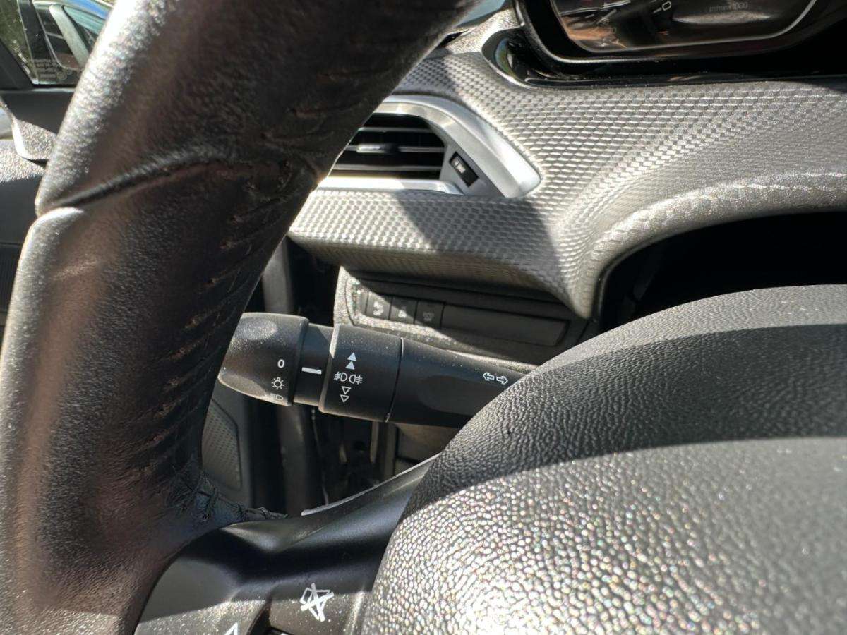 peugeot-2008-2017-gasolina-1199cc