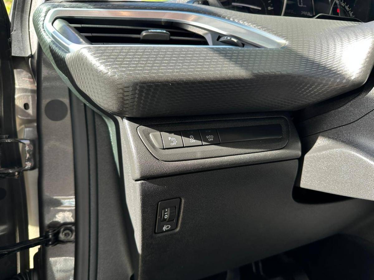peugeot-2008-2017-gasolina-1199cc