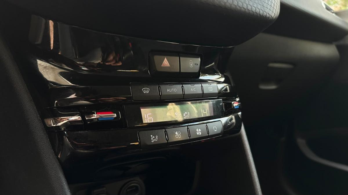 peugeot-2008-2017-gasolina-1199cc