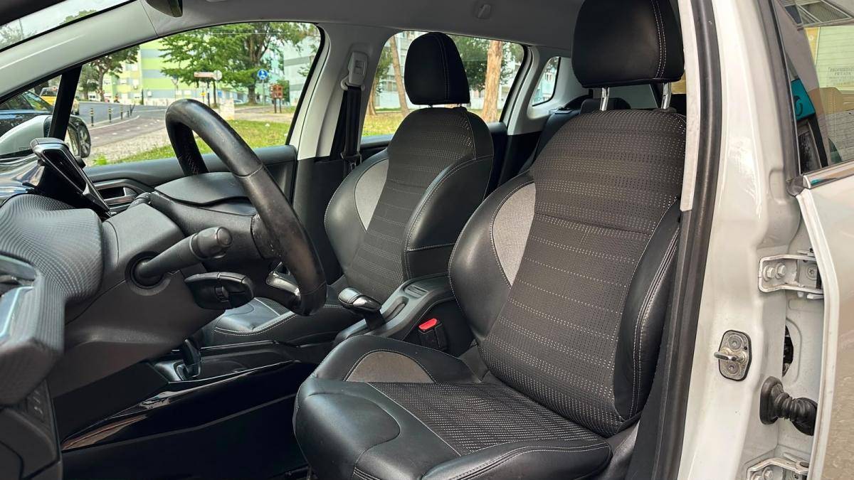 peugeot-2008-2017-gasolina-1199cc