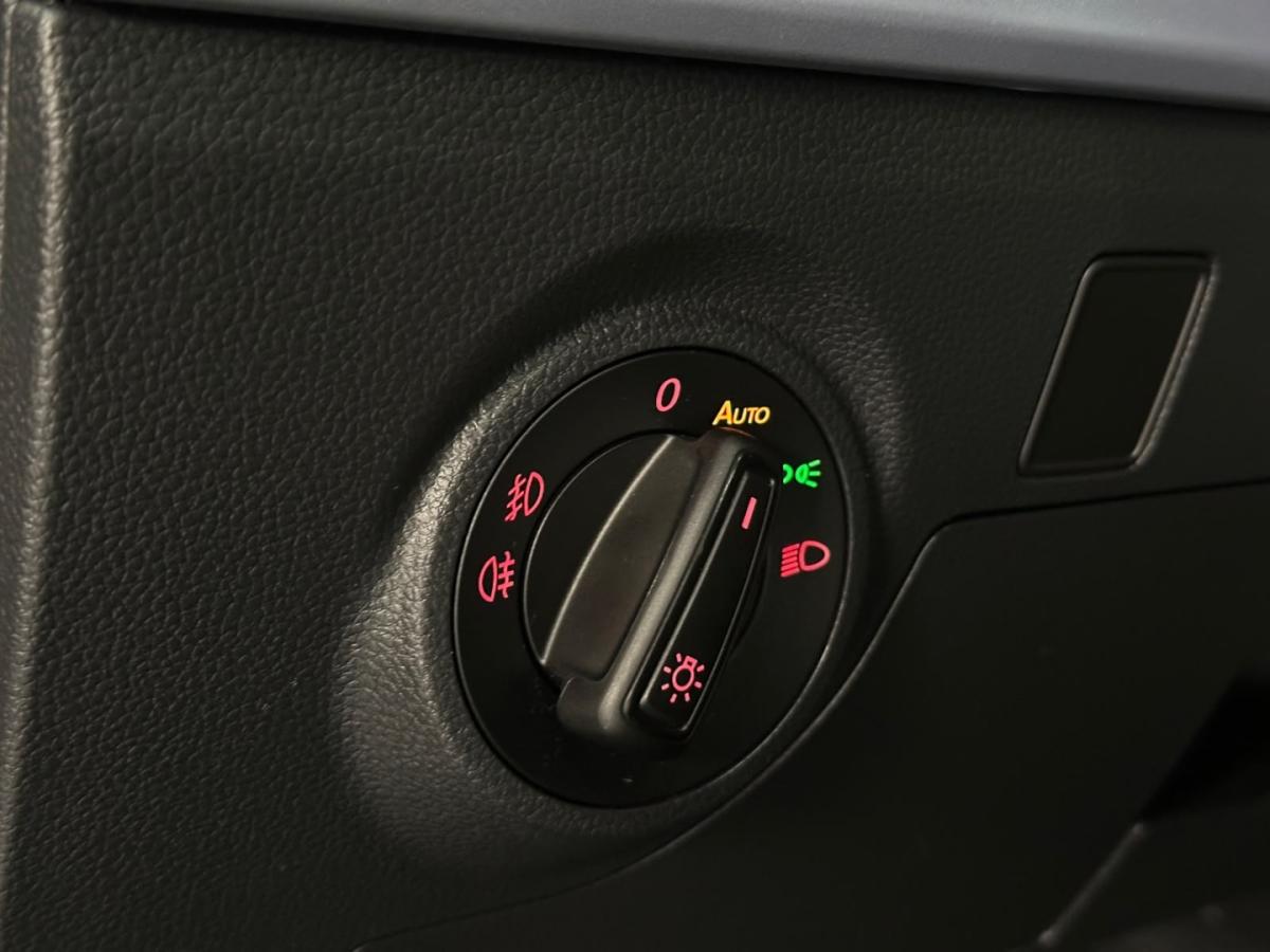 seat-ibiza-2023-gasolina-999cc