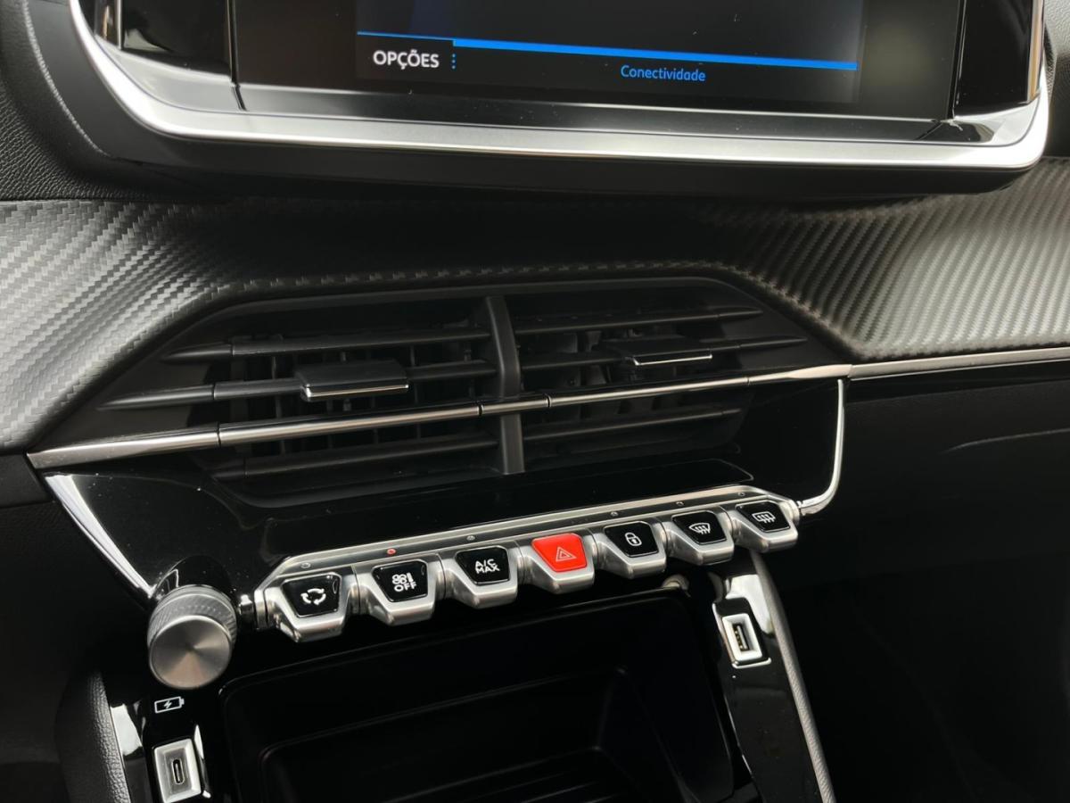 peugeot-208-2023-gasolina-1199cc