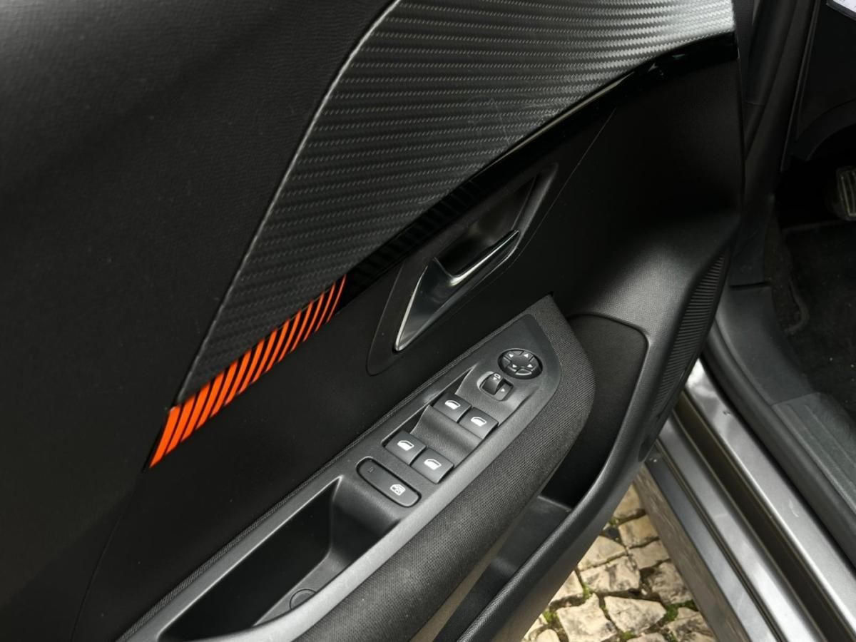 peugeot-208-2023-gasolina-1199cc