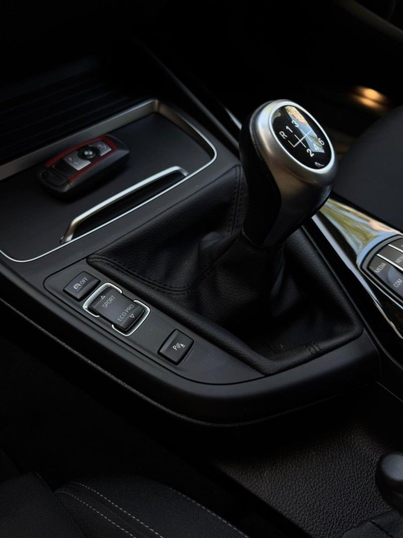 bmw-serie-1-2018-gasolina-1499cc
