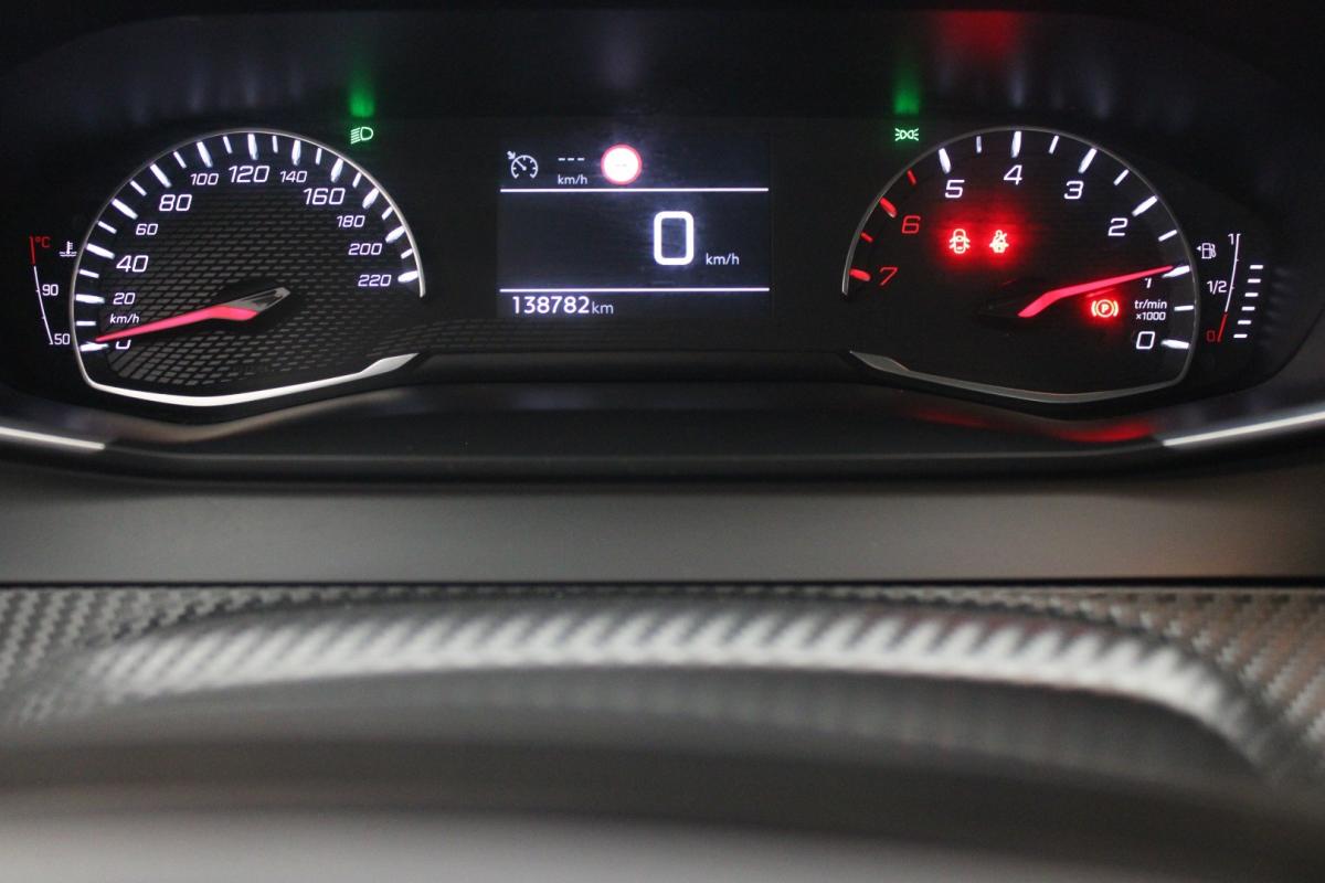 peugeot-208-2021-gasolina-1199cc
