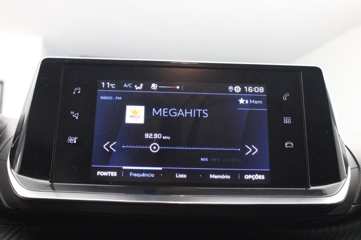 peugeot-208-2021-gasolina-1199cc