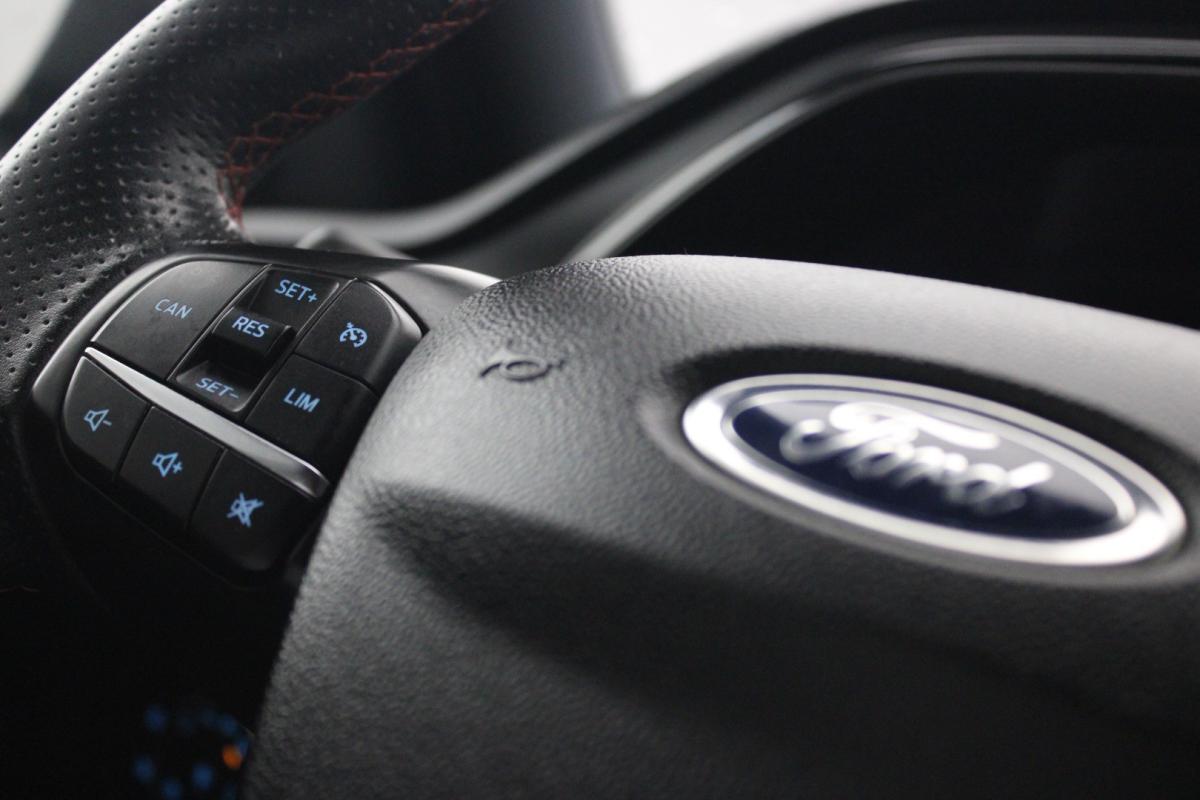 ford-focus-2020-gasolina-999cc