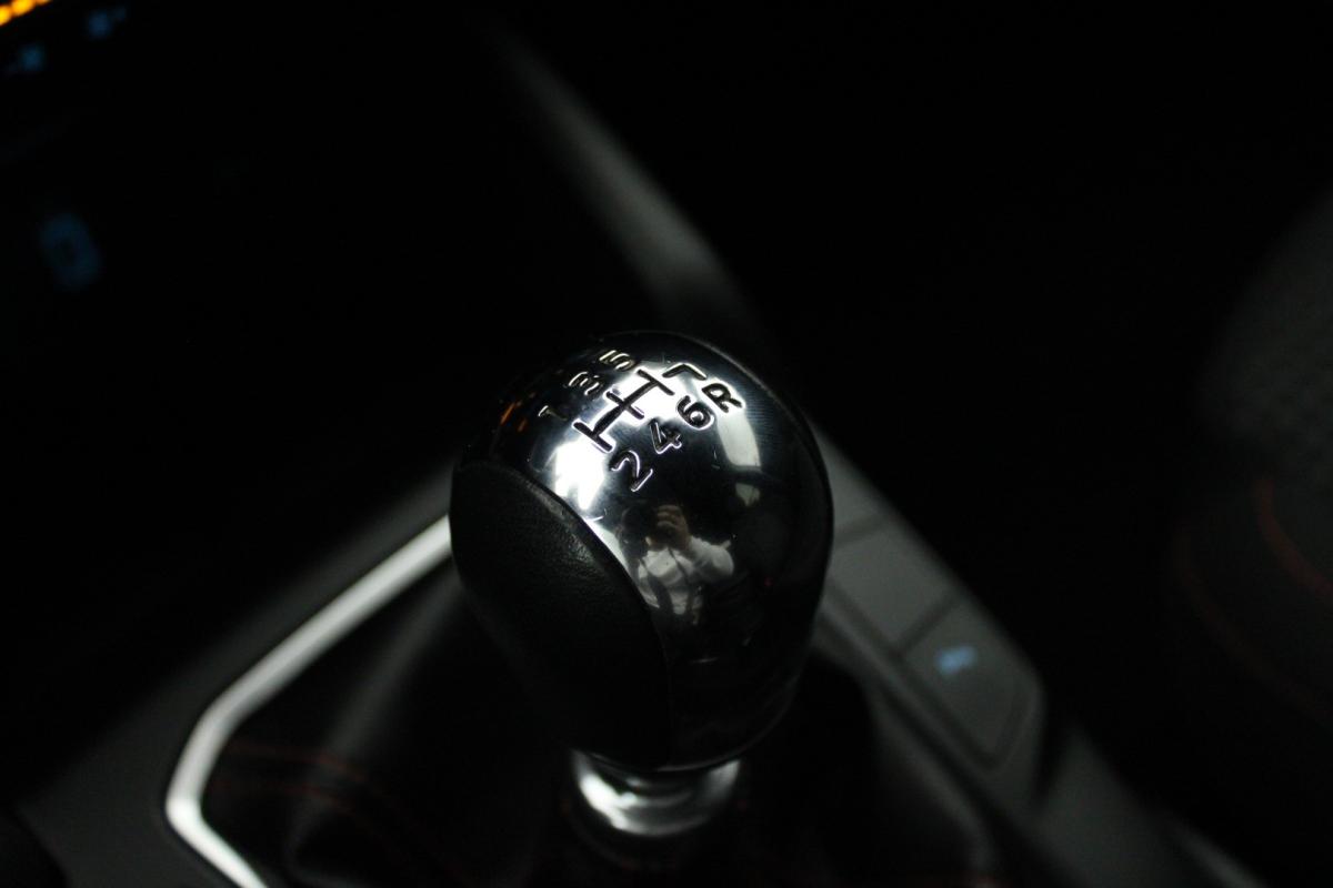 ford-focus-2020-gasolina-999cc