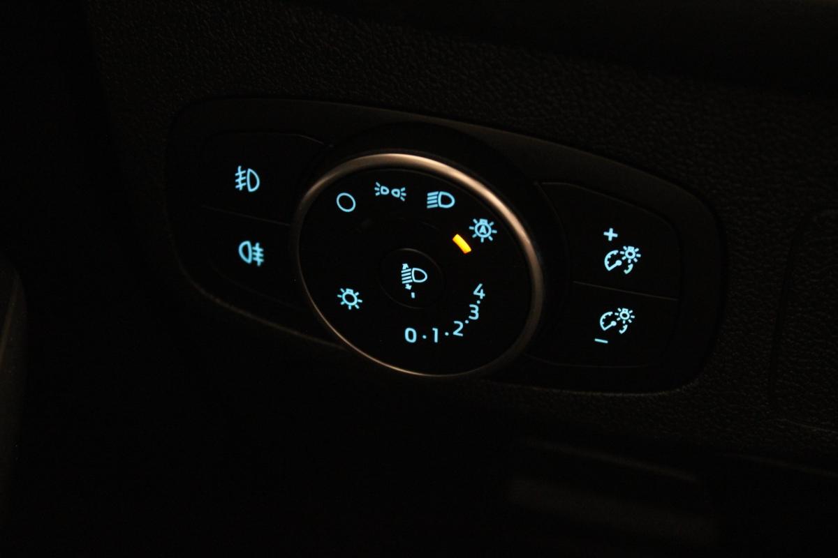 ford-focus-2020-gasolina-999cc