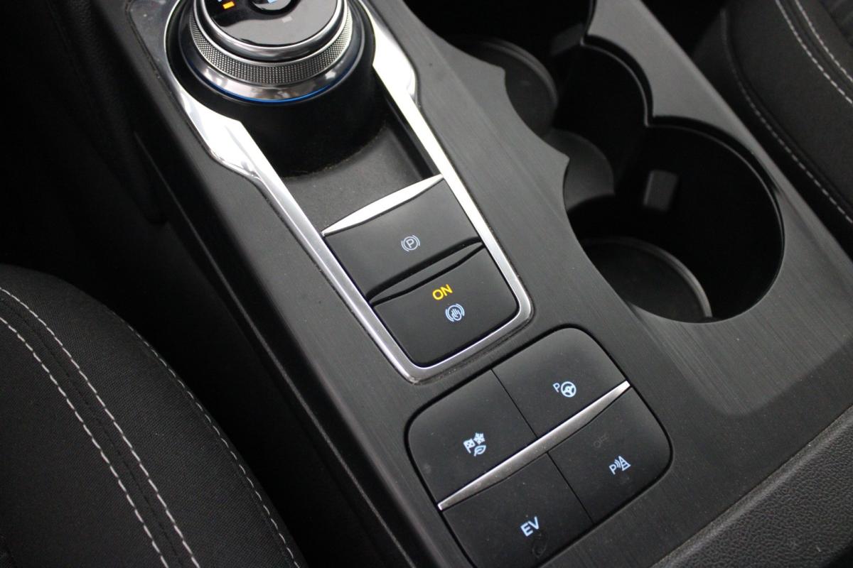 ford-kuga-2021-hibrido-a-gasolina-2488cc