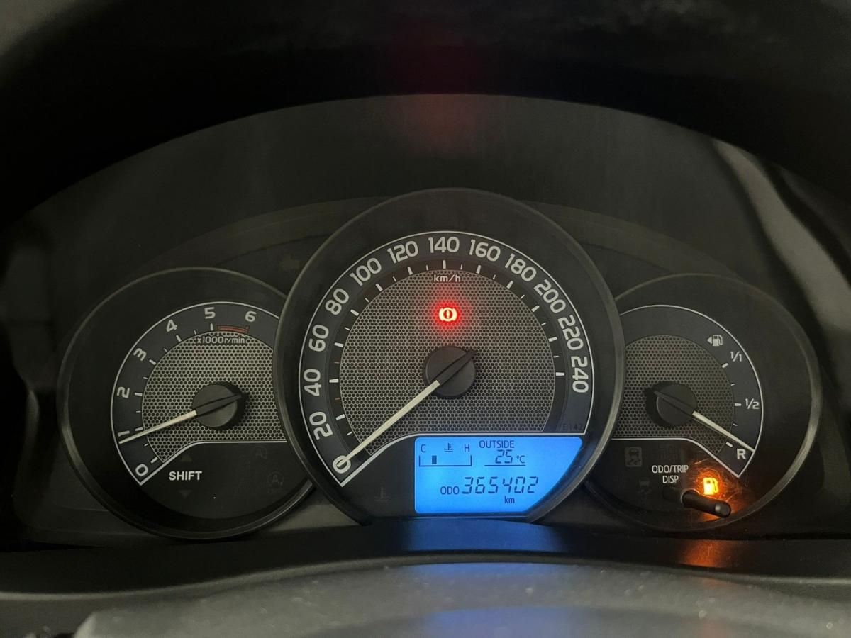 toyota-auris-touring-sports-2015-diesel-1364cc