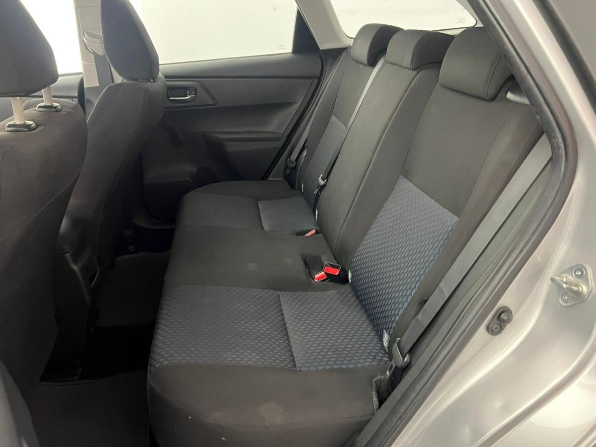 toyota-auris-touring-sports-2015-diesel-1364cc