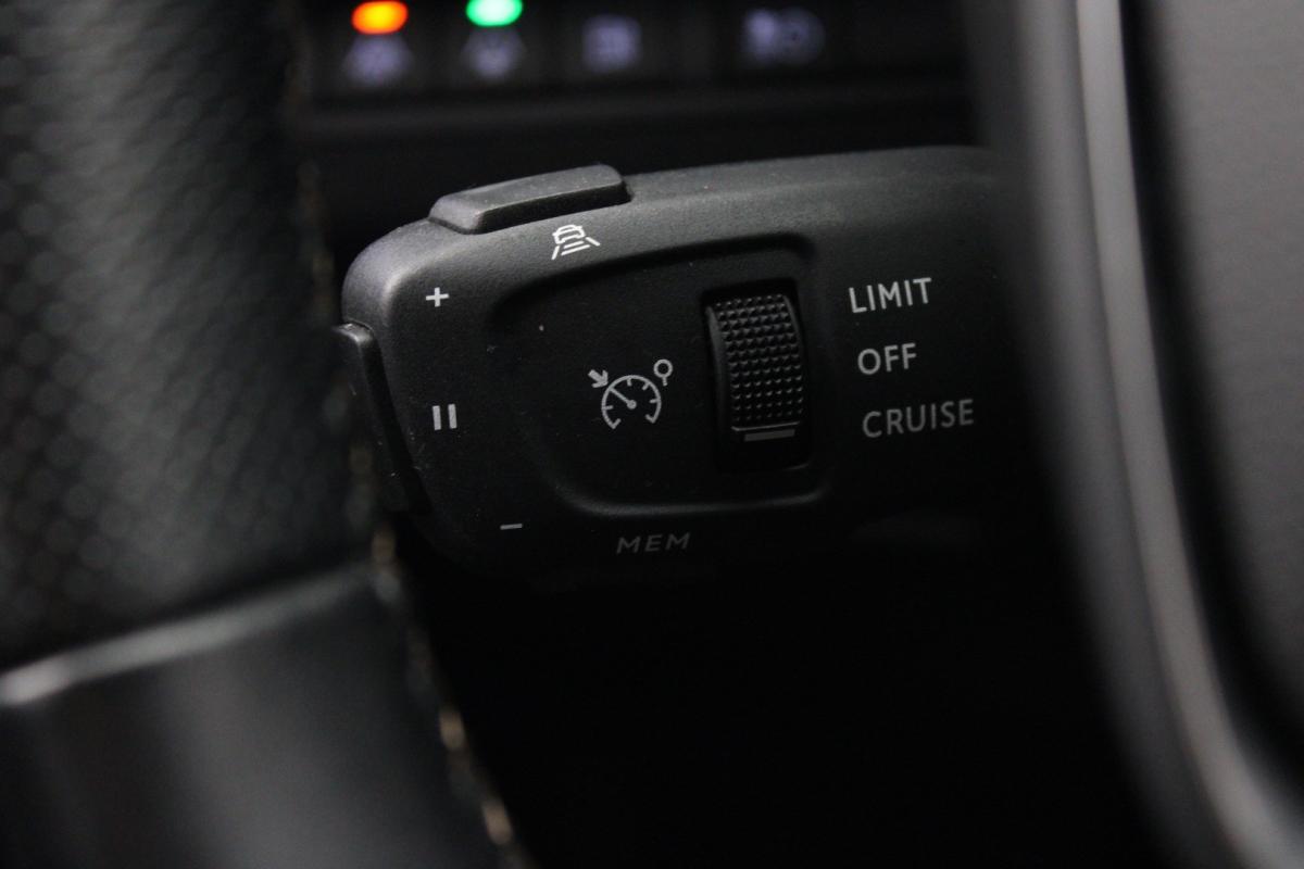 peugeot-3008-2021-hibrido-a-gasolina-1598cc
